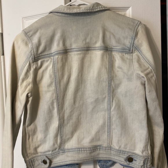 Medium Light Wash Denim Jacket - Picture 4 of 4